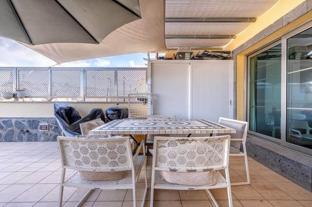 2 sypialnia Apartament na sprzedaż w Puerto Rico, Mogán z basenem garażem - 330 000 € (Ref: 10136085)