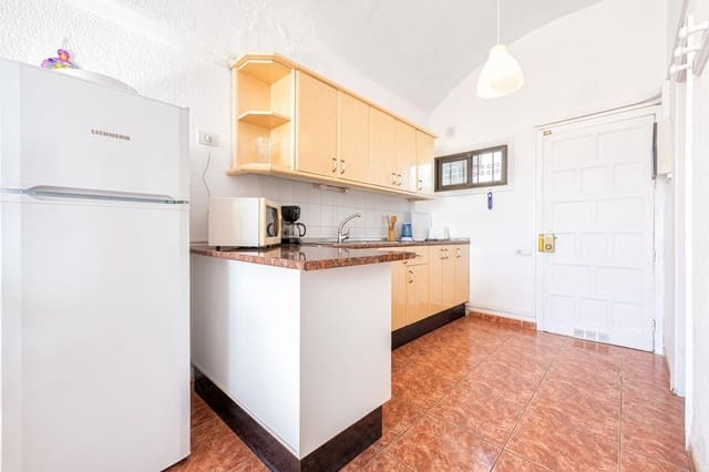 1 slaapkamer Appartement te koop in San Bartolomé de Tirajana met zwembad - € 339.000 (Ref: 10155300)