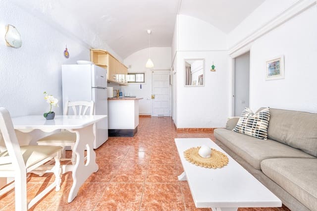 1 slaapkamer Appartement te koop in San Bartolomé de Tirajana met zwembad - € 339.000 (Ref: 10155300)
