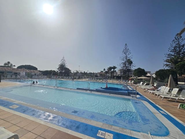 1 soverom Bungalow til leie i Playa del Inglés, San Bartolomé de Tirajana med svømmebasseng - € 1 350 (Ref: 10168744)