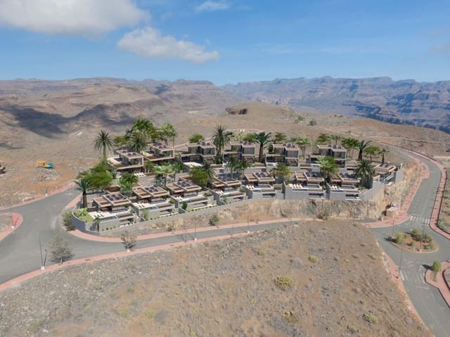 3 soverom Villa til salgs i San Bartolomé de Tirajana med svømmebasseng garasje - € 817 600 (Ref: 10174648)