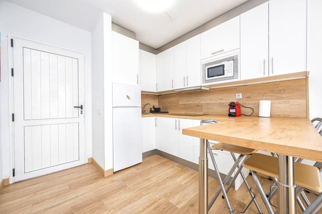 1 soverom Leilighet til leie i Puerto Rico, Mogán med svømmebasseng - € 900 (Ref: 10180632)