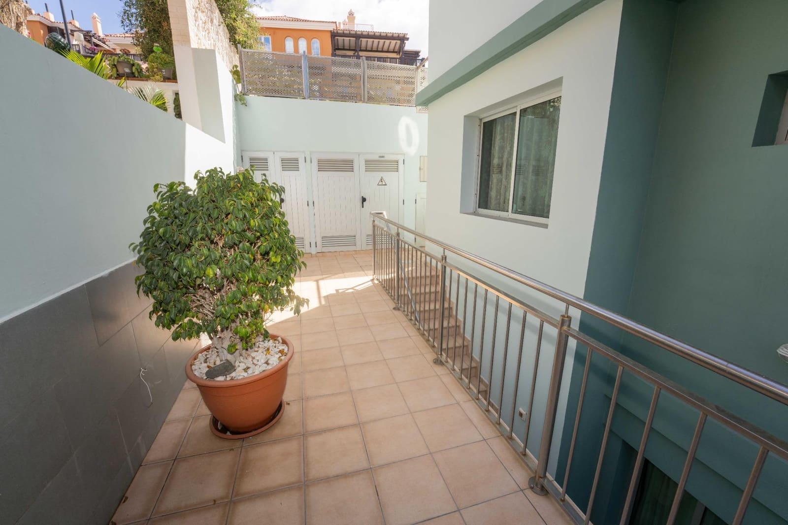 Apartamento de 2 habitaciones en Mogán en venta con piscina garaje - 360.000 € (Ref: 10184930)