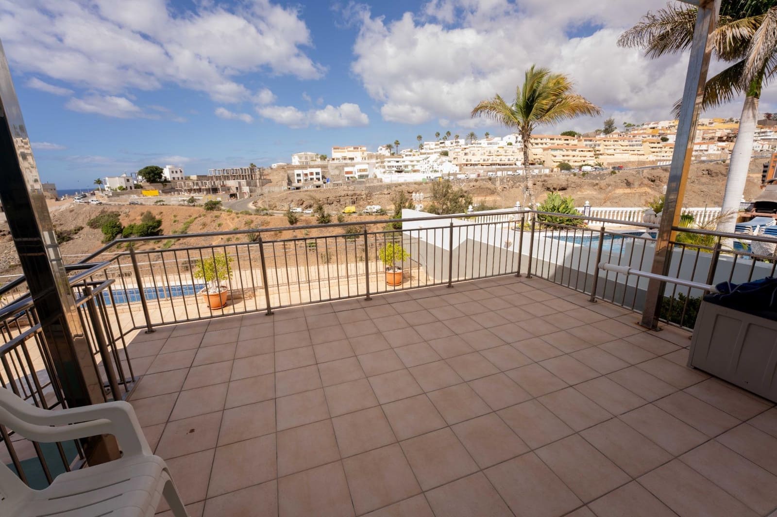 Apartamento de 2 habitaciones en Mogán en venta con piscina garaje - 360.000 € (Ref: 10184930)