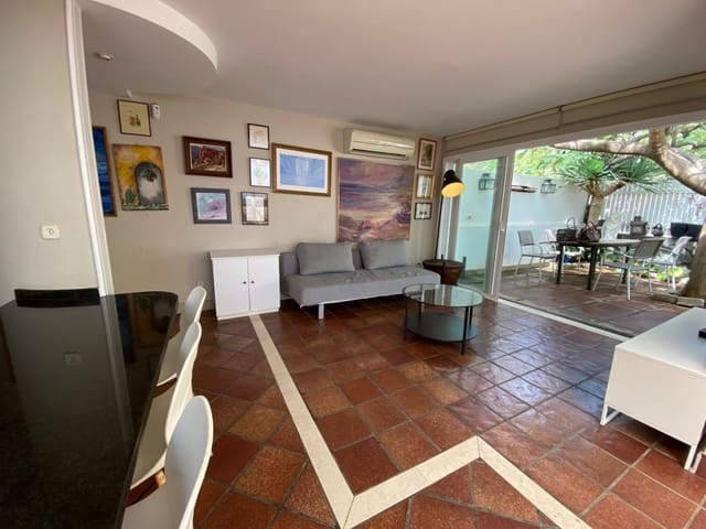 Chalet de 2 habitaciones en San Agustín, San Bartolomé de Tirajana en alquiler - 2.500 € (Ref: 7202808)