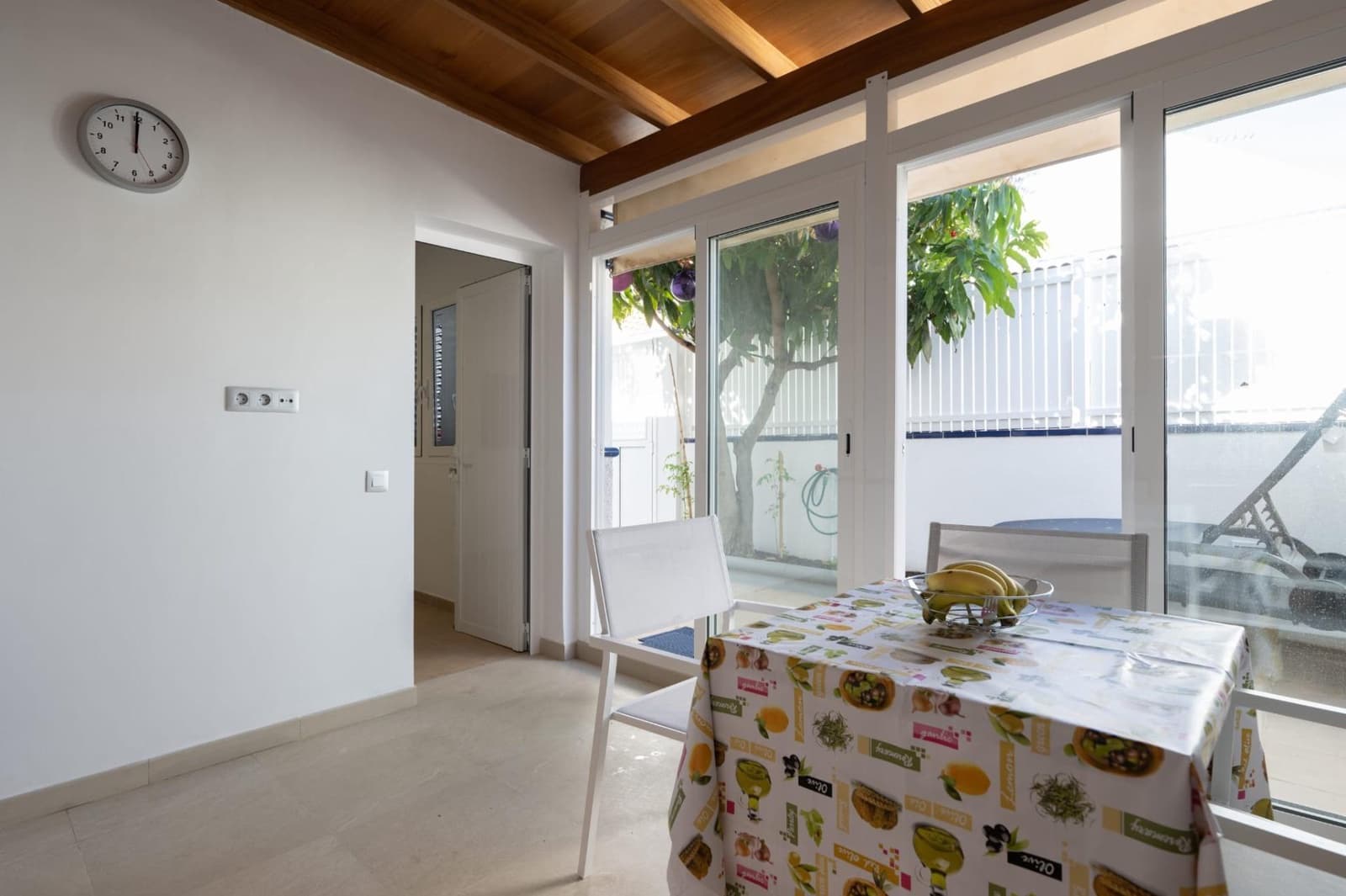 Bungalow de 1 chambre à louer à Campo Internacional - 1 400 € (Ref: 7381367)