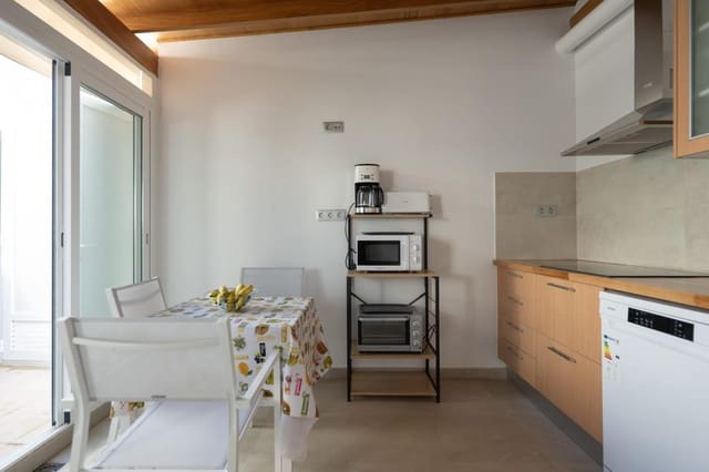 Bungalow de 1 chambre à louer à Campo Internacional, San Bartolomé de Tirajana - 1 400 € (Ref: 7381367)