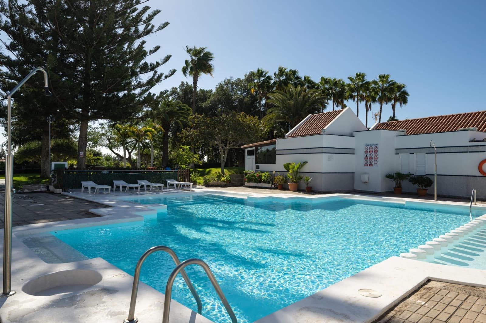 Bungalow de 1 chambre à louer à Campo Internacional - 1 400 € (Ref: 7381367)