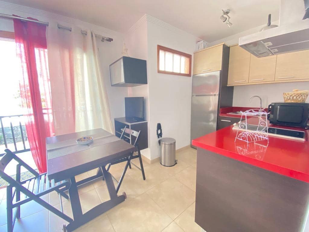 1 slaapkamer Appartement te huur in San Agustin met zwembad - € 900 (Ref: 7410027)