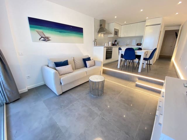 1 bedroom Apartment for rent in Playa del Inglés, San Bartolomé de Tirajana with pool - € 1,300 (Ref: 7486321)