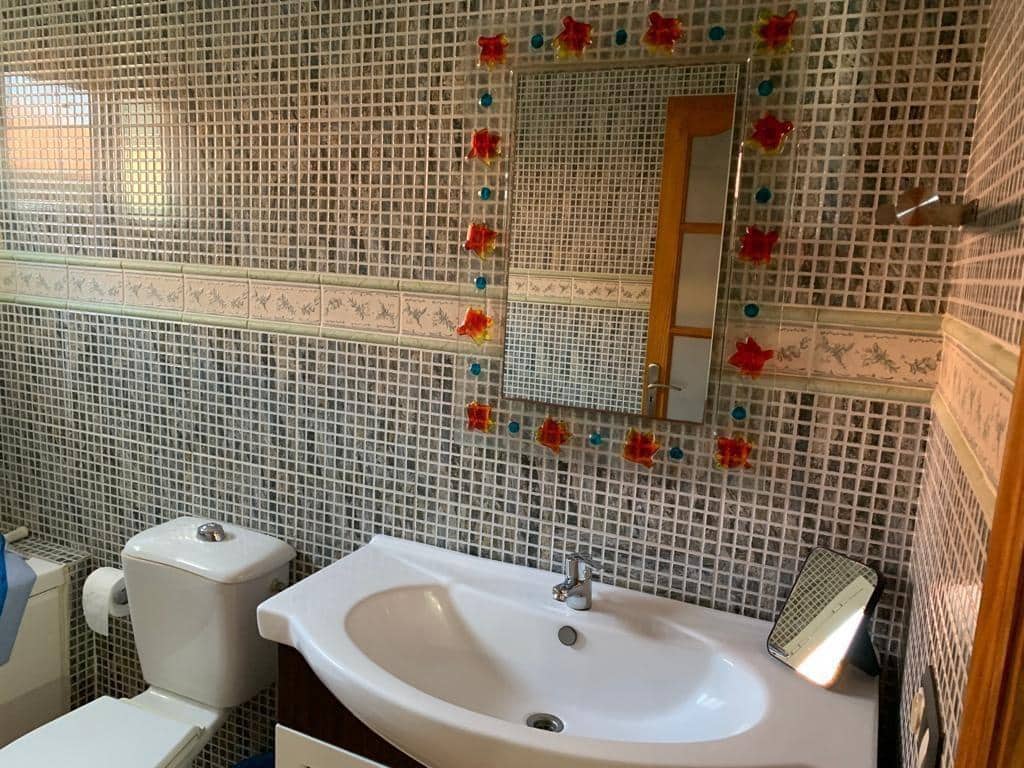2 bedroom Apartment for rent in San Bartolome de Tirajana - € 1,100 (Ref: 7486322)