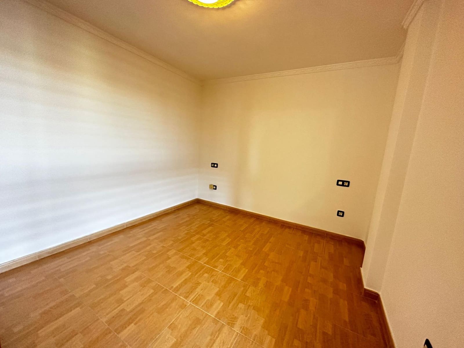 2 bedroom Apartment for rent in San Bartolome de Tirajana - € 1,100 (Ref: 7486322)