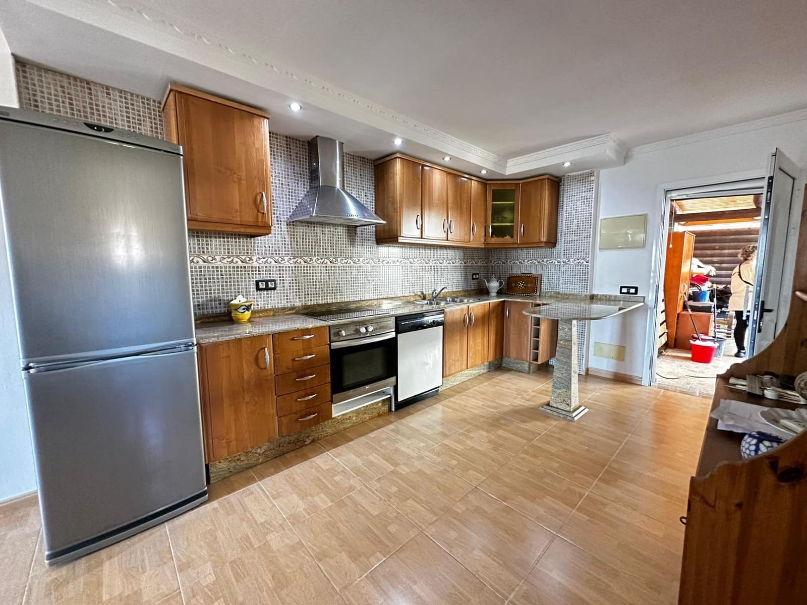 2 bedroom Apartment for rent in San Bartolome de Tirajana - € 1,100 (Ref: 7486322)