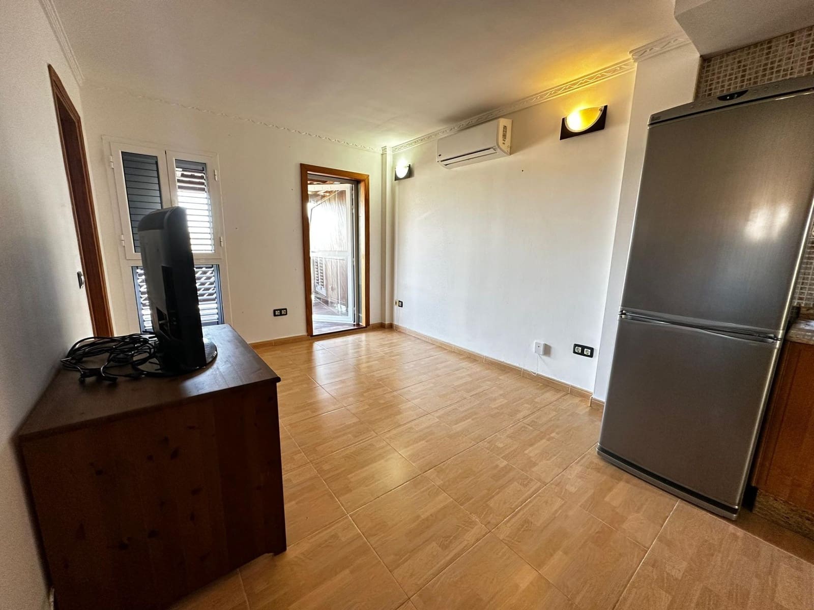 2 bedroom Apartment for rent in San Bartolome de Tirajana - € 1,100 (Ref: 7486322)