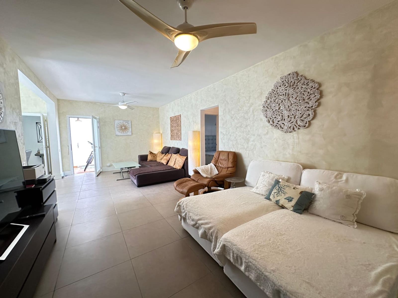 2 bedroom Bungalow for rent in San Bartolome de Tirajana with pool - € 1,700 (Ref: 7816766)