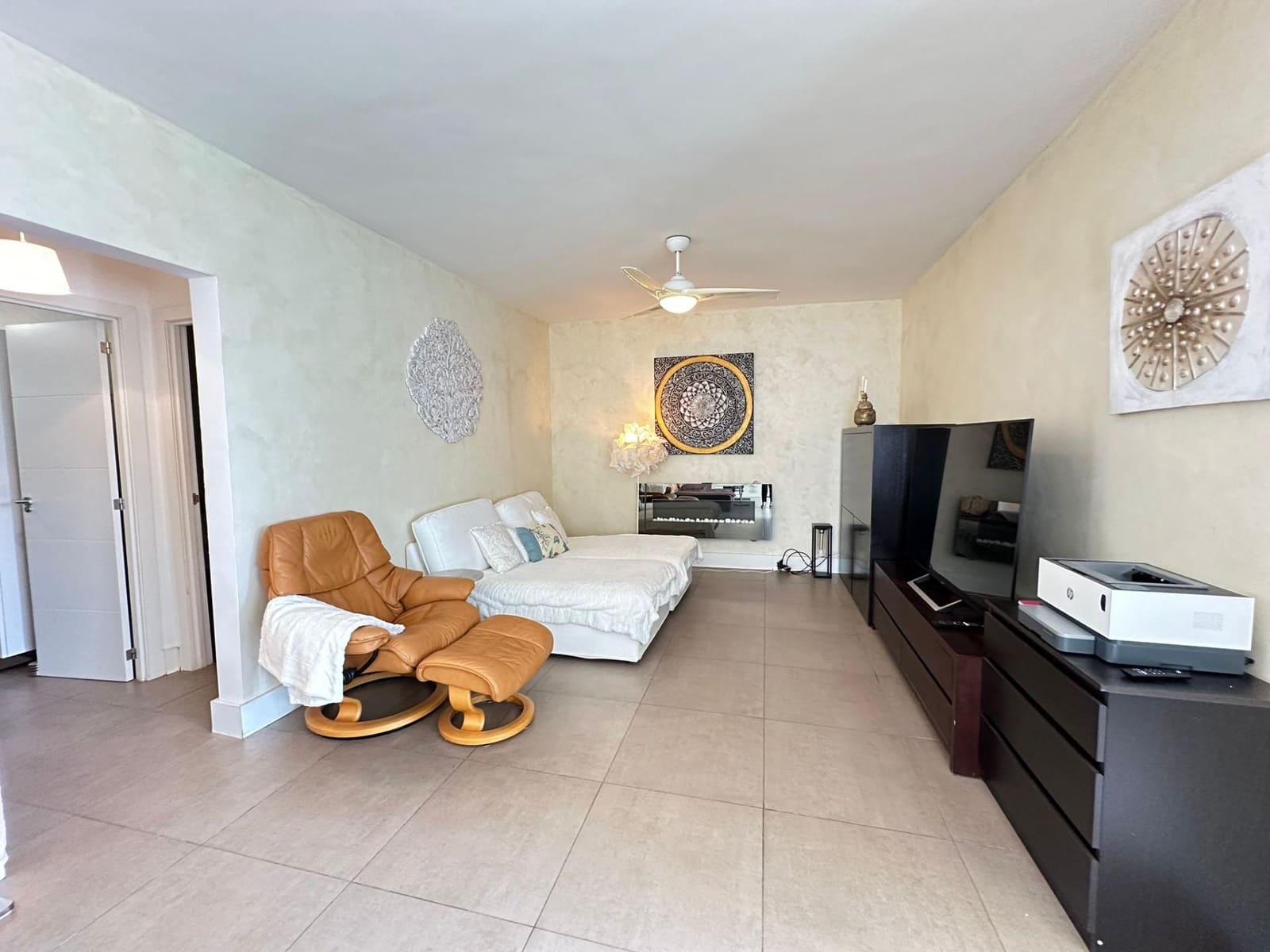 2 bedroom Bungalow for rent in San Bartolome de Tirajana with pool - € 1,700 (Ref: 7816766)