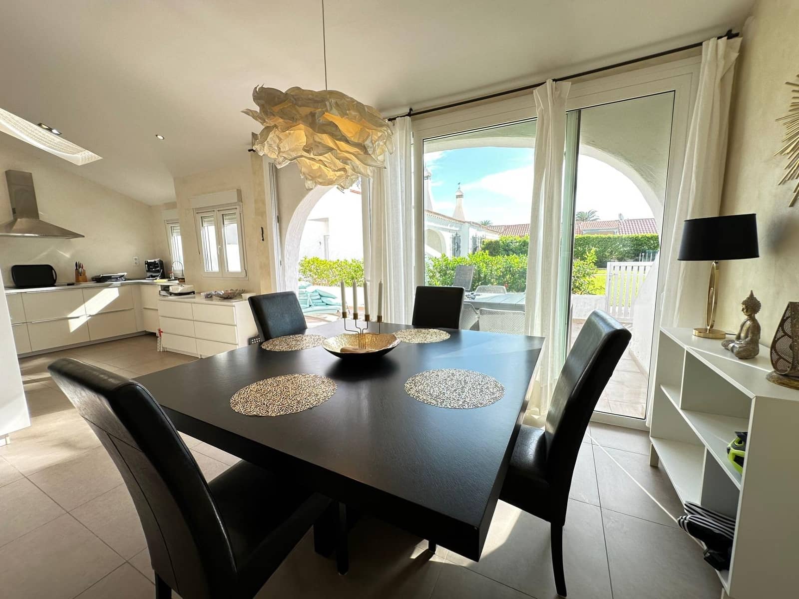2 bedroom Bungalow for rent in San Bartolome de Tirajana with pool - € 1,700 (Ref: 7816766)