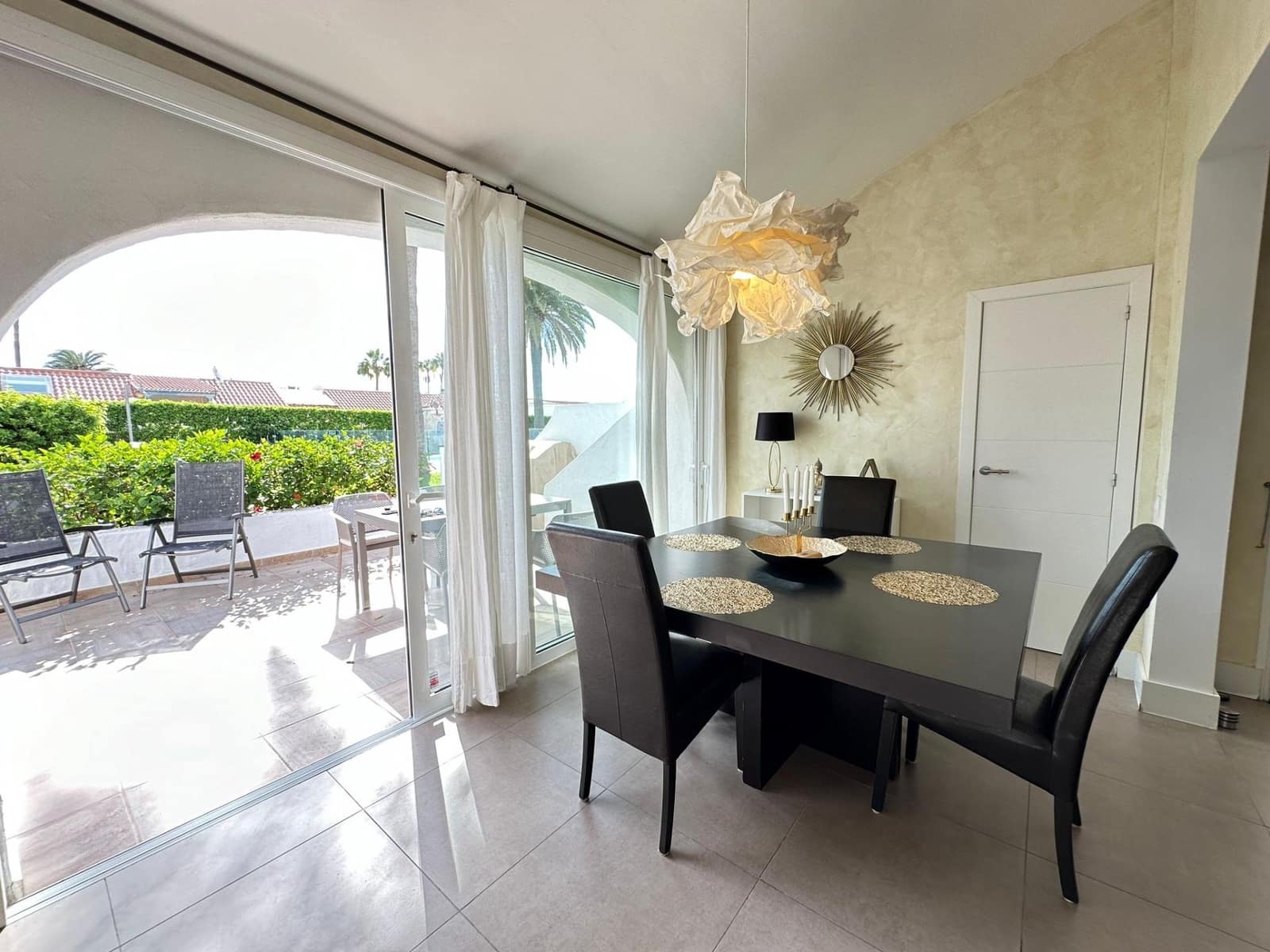 2 bedroom Bungalow for rent in San Bartolome de Tirajana with pool - € 1,700 (Ref: 7816766)