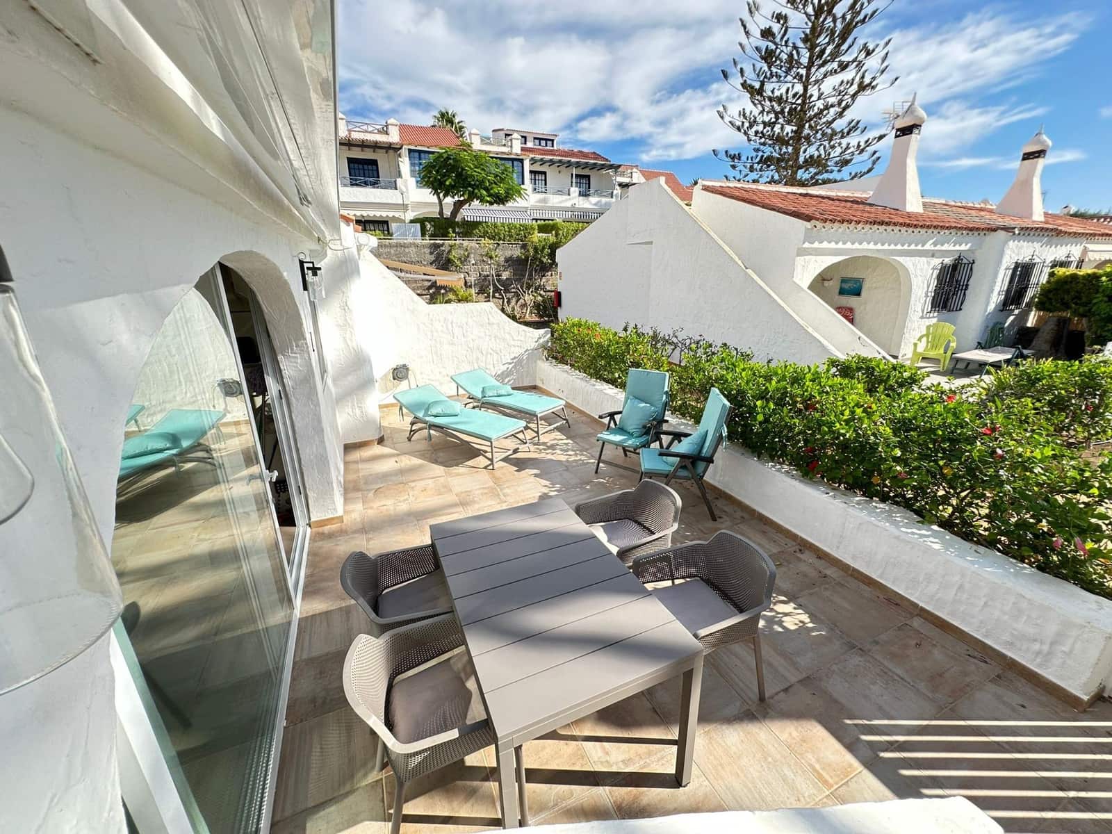 2 bedroom Bungalow for rent in San Bartolome de Tirajana with pool - € 1,700 (Ref: 7816766)