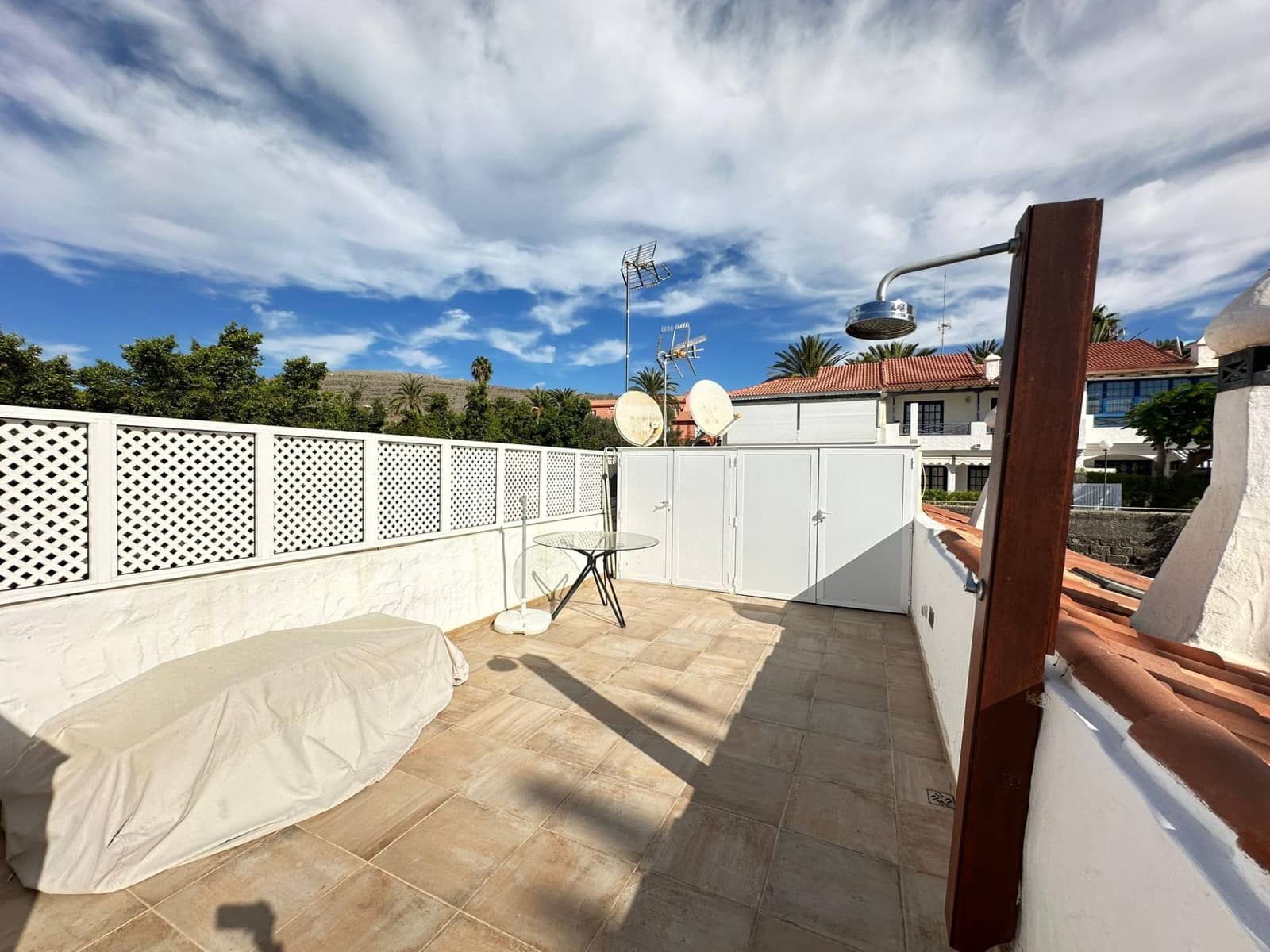 2 bedroom Bungalow for rent in San Bartolome de Tirajana with pool - € 1,700 (Ref: 7816766)