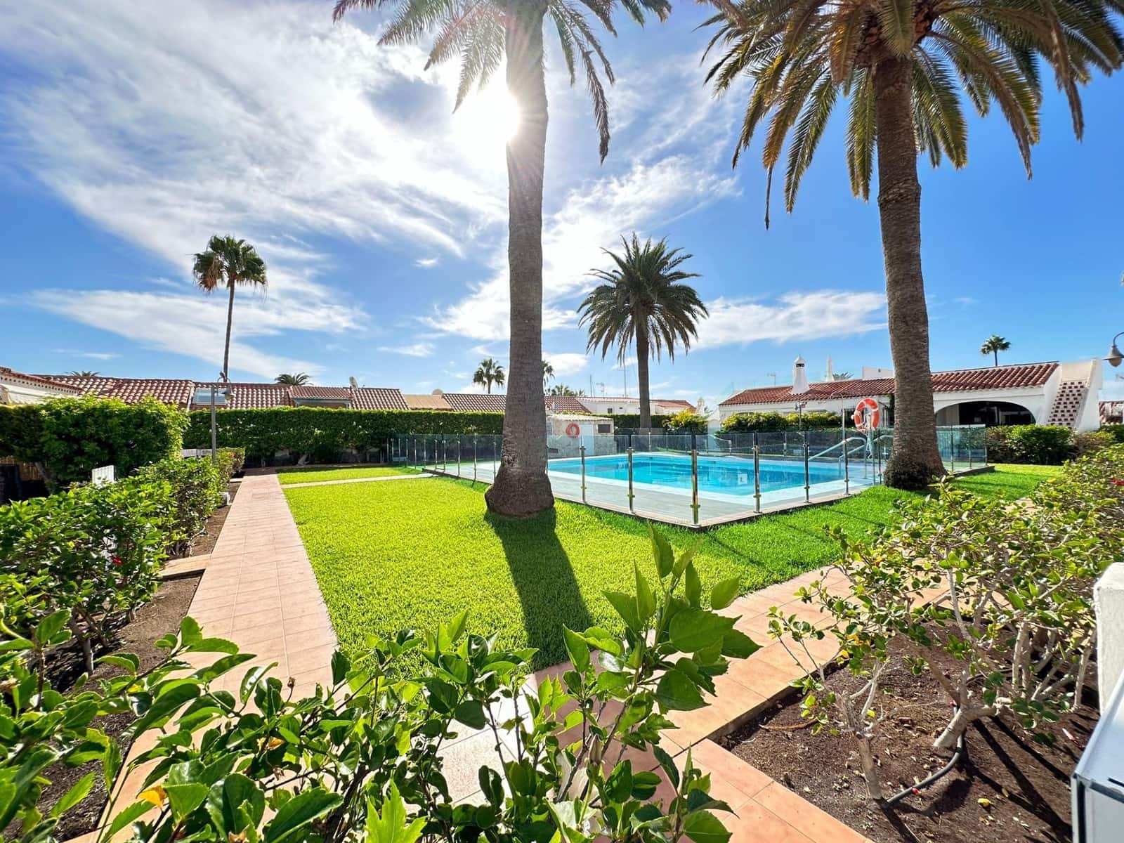 2 bedroom Bungalow for rent in San Bartolome de Tirajana with pool - € 1,700 (Ref: 7816766)