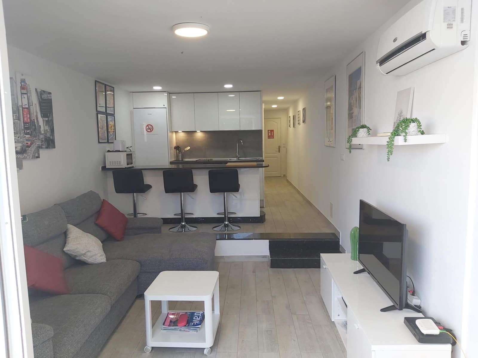 1 soveværelse Lejlighed til leje i Playa del Ingles med swimmingpool - € 1.200 (Ref: 8094328)