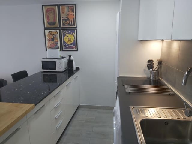 1 soveværelse Lejlighed til leje i Playa del Inglés, San Bartolomé de Tirajana med swimmingpool - € 1.200 (Ref: 8094328)