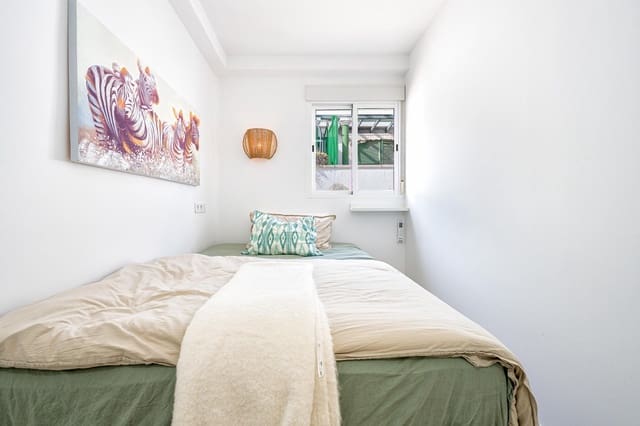 2 slaapkamer Rijtjeshuis te koop in Campo Internacional, San Bartolomé de Tirajana met zwembad - € 330.000 (Ref: 8344950)