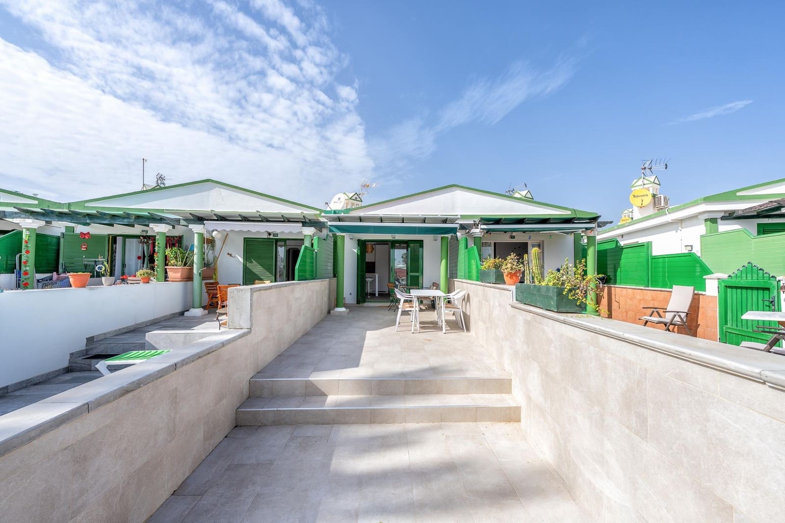 2 chambre Villa/Maison Mitoyenne à vendre à Campo Internacional avec piscine - 330 000 € (Ref: 8344950)