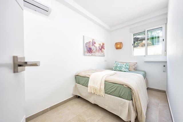 2 quarto Moradia em Banda para venda em Campo Internacional, San Bartolomé de Tirajana com piscina - 330 000 € (Ref: 8344950)