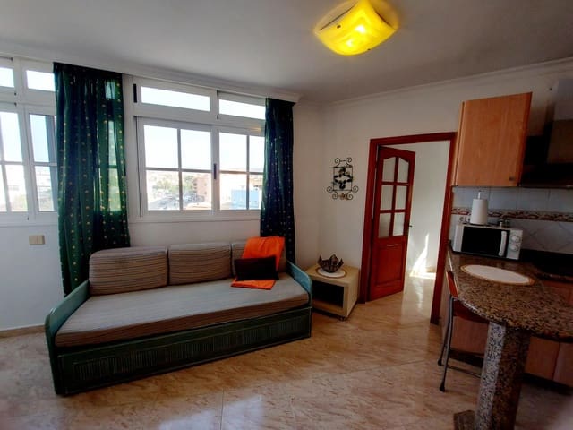 1 slaapkamer Appartement te huur in Arguineguín, Mogán - € 850 (Ref: 8488865)
