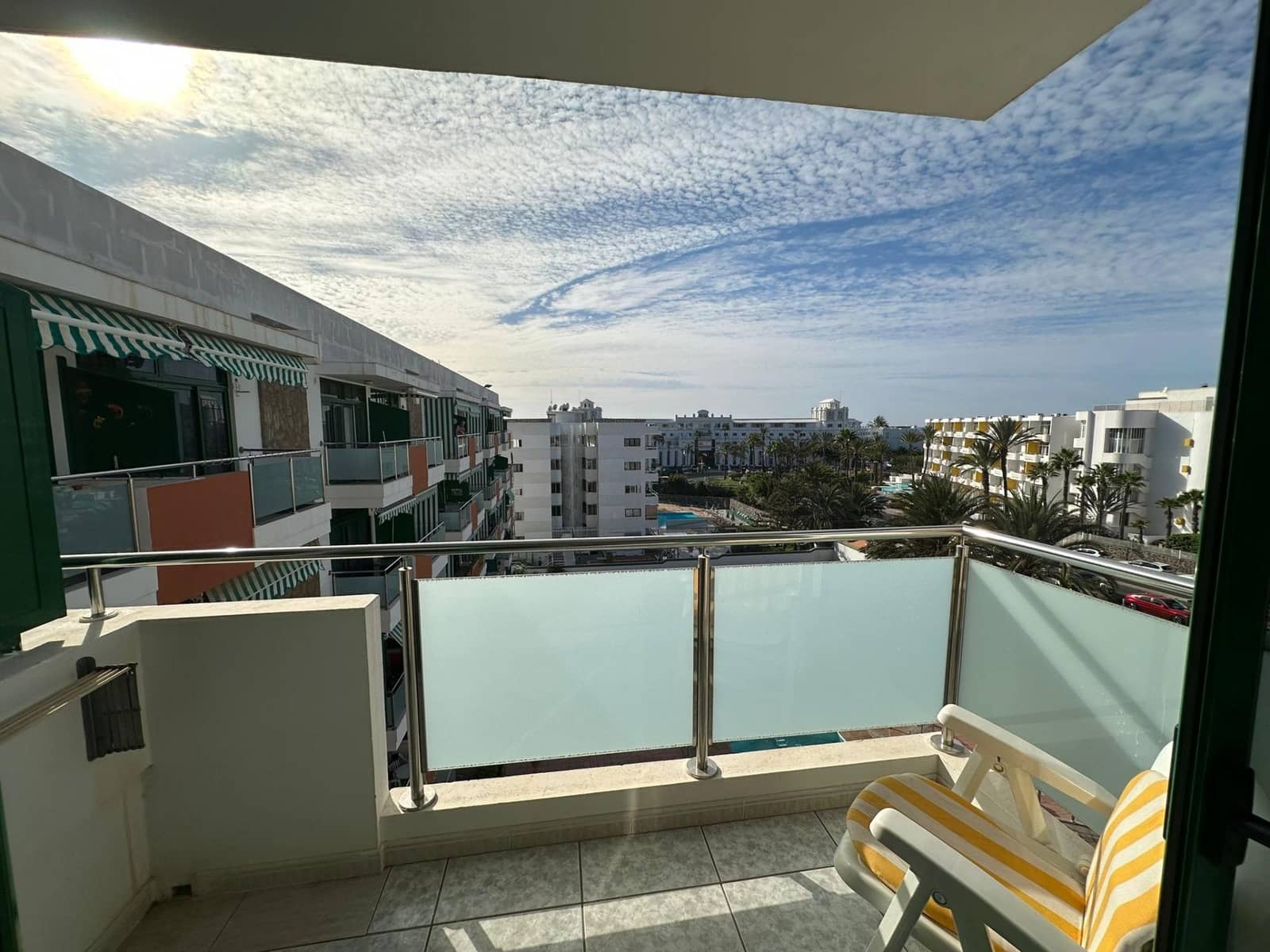 Appartement de 1 chambre à louer à Playa del Ingles avec piscine - 950 € (Ref: 8714815)