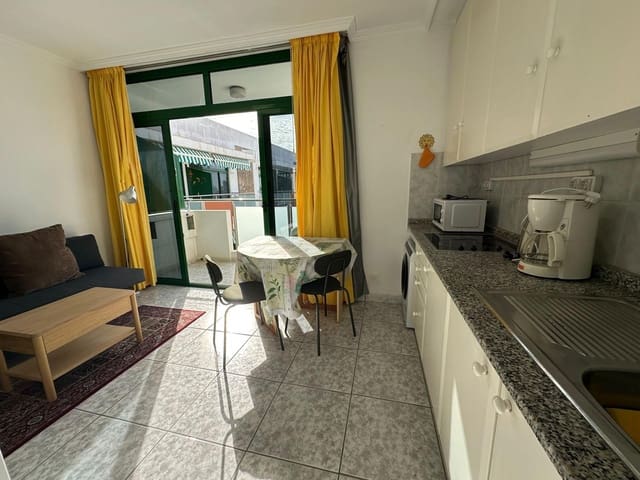 Appartement de 1 chambre à louer à Playa del Inglés, San Bartolomé de Tirajana avec piscine - 950 € (Ref: 8714815)