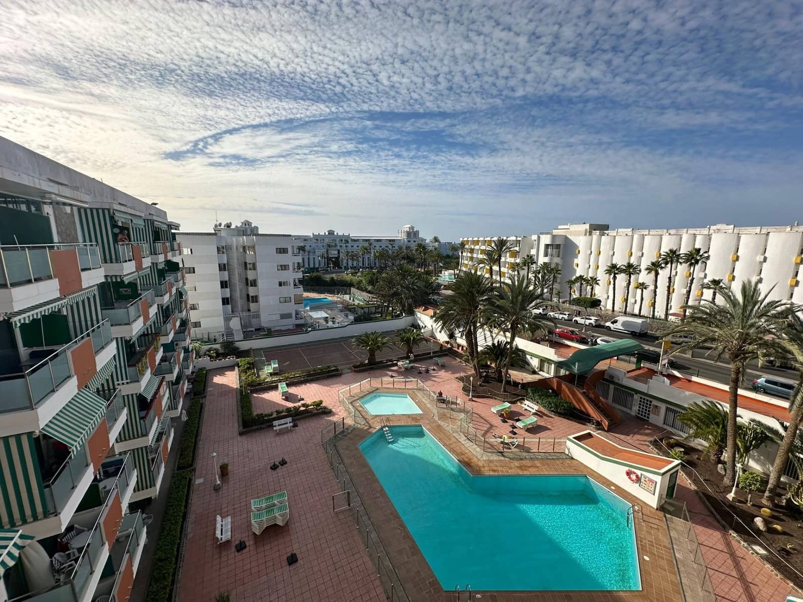 Appartement de 1 chambre à louer à Playa del Ingles avec piscine - 950 € (Ref: 8714815)