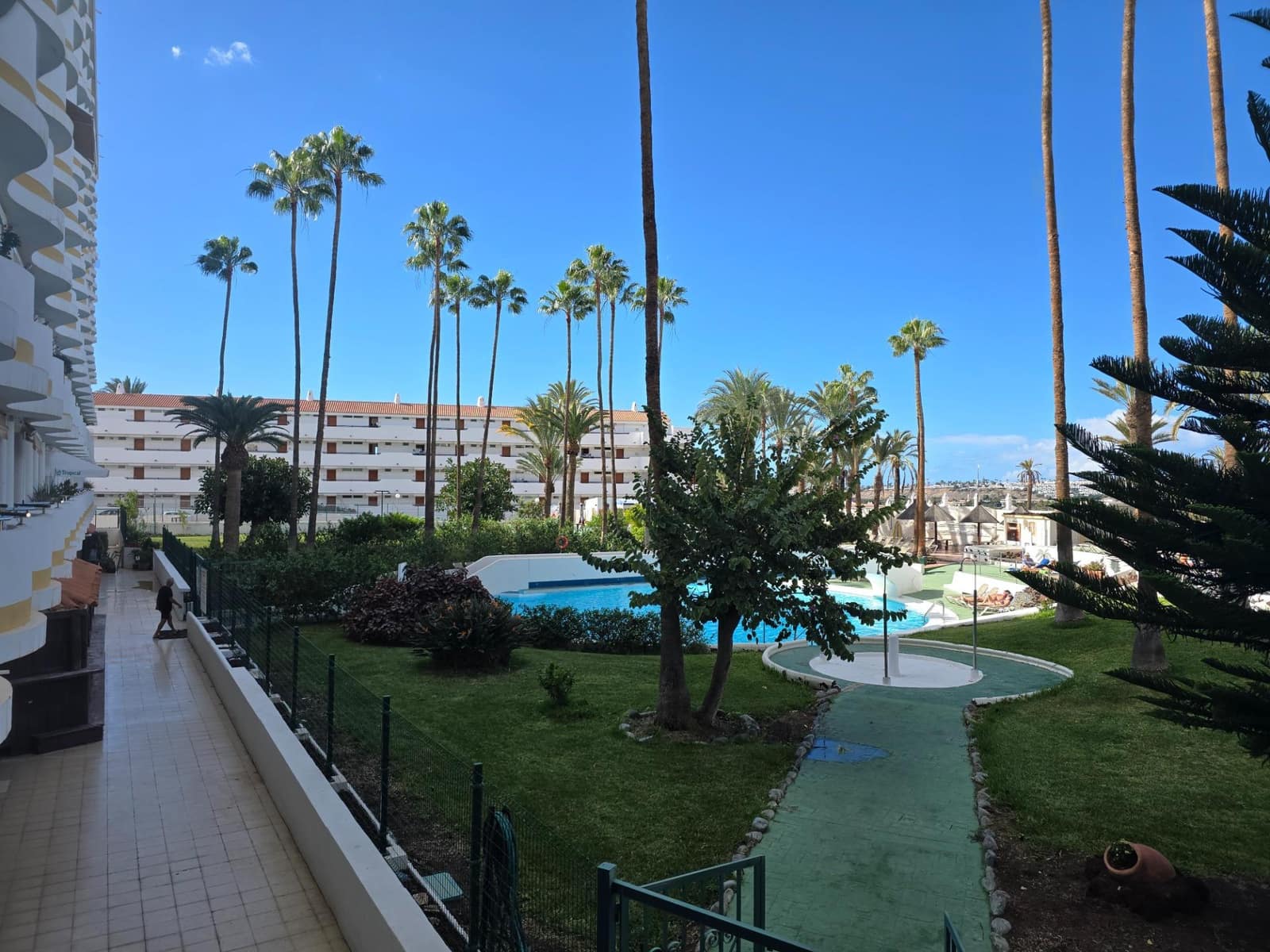 1 Zimmer Apartment zu vermieten in Playa del Ingles mit Pool - 1.000 € (Ref: 8773540)