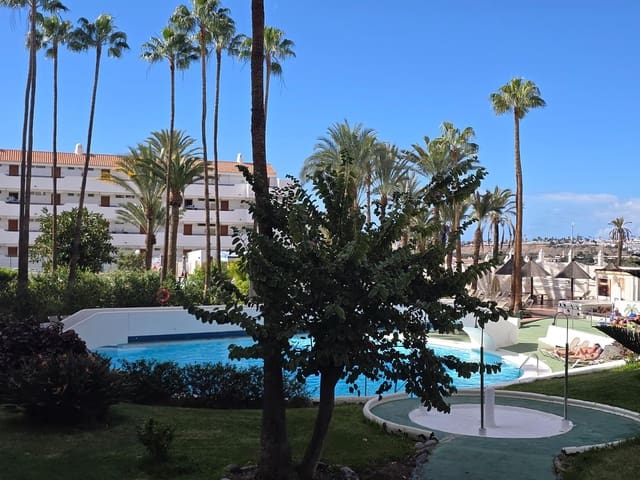 1 makuuhuone Huoneisto vuokrattavana paikassa Playa del Inglés, San Bartolomé de Tirajana mukana uima-altaan - 1 000 € (Ref: 8773540)