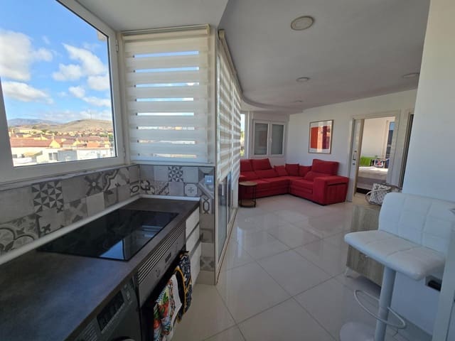Ático de 2 habitaciones en Arguineguín, Mogán en alquiler - 1.400 € (Ref: 8784160)