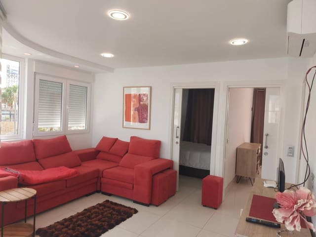 Ático de 2 habitaciones en Arguineguín, Mogán en alquiler - 1.400 € (Ref: 8784160)