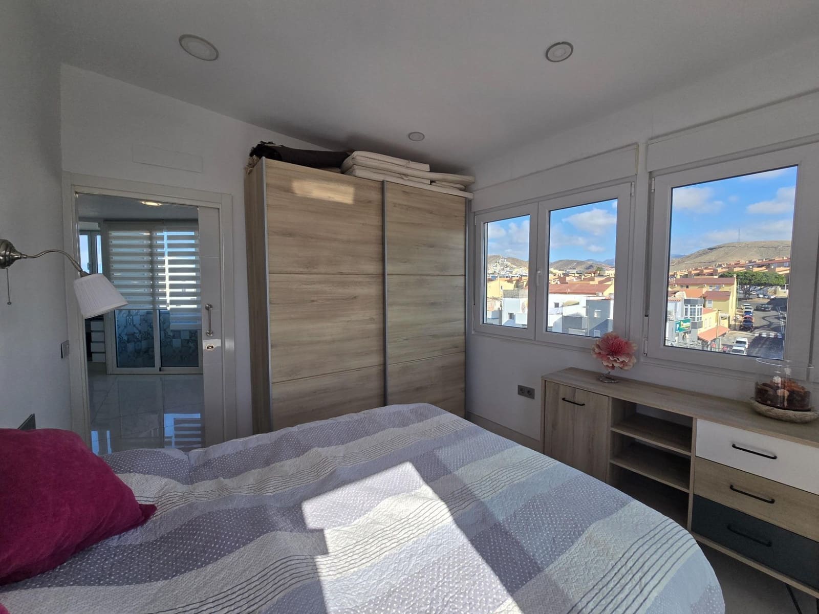 Ático de 2 habitaciones en Arguineguín en alquiler - 1.400 € (Ref: 8784160)