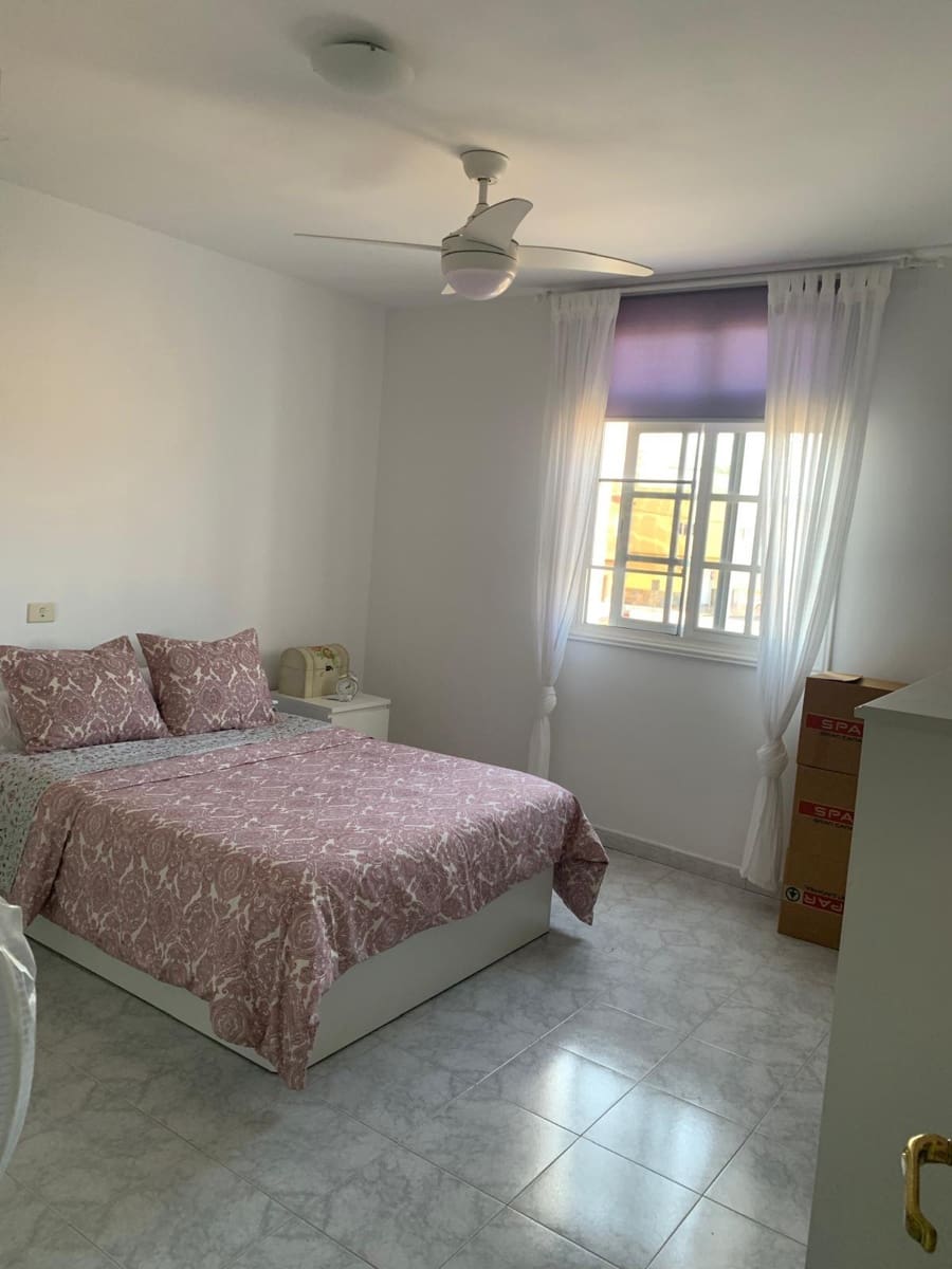 6 makuuhuone Omakotitalo myytävänä paikassa Santa Lucia de Tirajana - 375 000 € (Ref: 8946864)