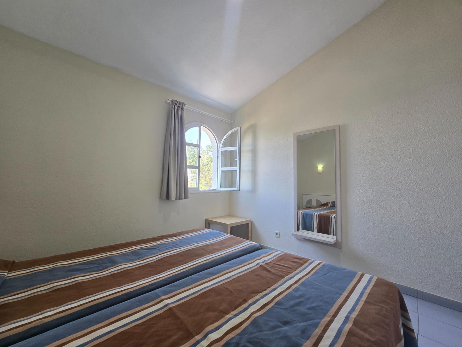 1 slaapkamer Appartement te huur in Maspalomas met zwembad - € 900 (Ref: 8952747)