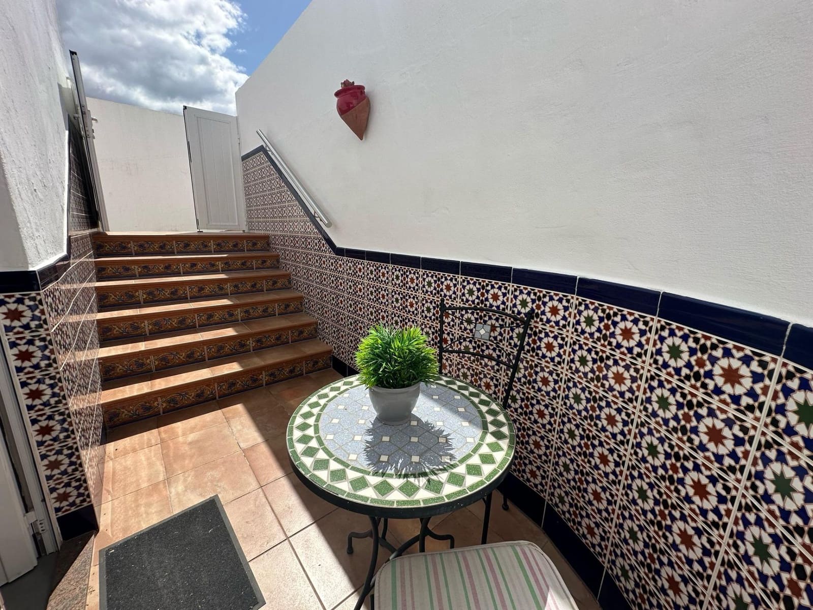 1 soveværelse Lejlighed til leje i San Bartolome de Tirajana med swimmingpool - € 1.500 (Ref: 8968229)