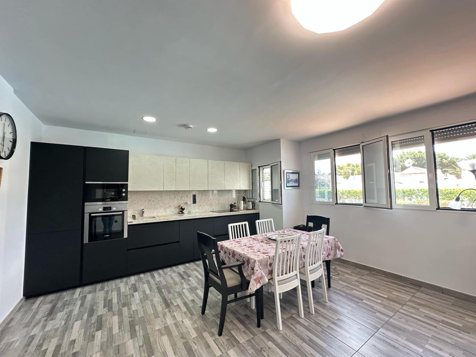 2 soveværelse Bungalow til leje i San Bartolome de Tirajana med swimmingpool - € 2.300 (Ref: 8968230)