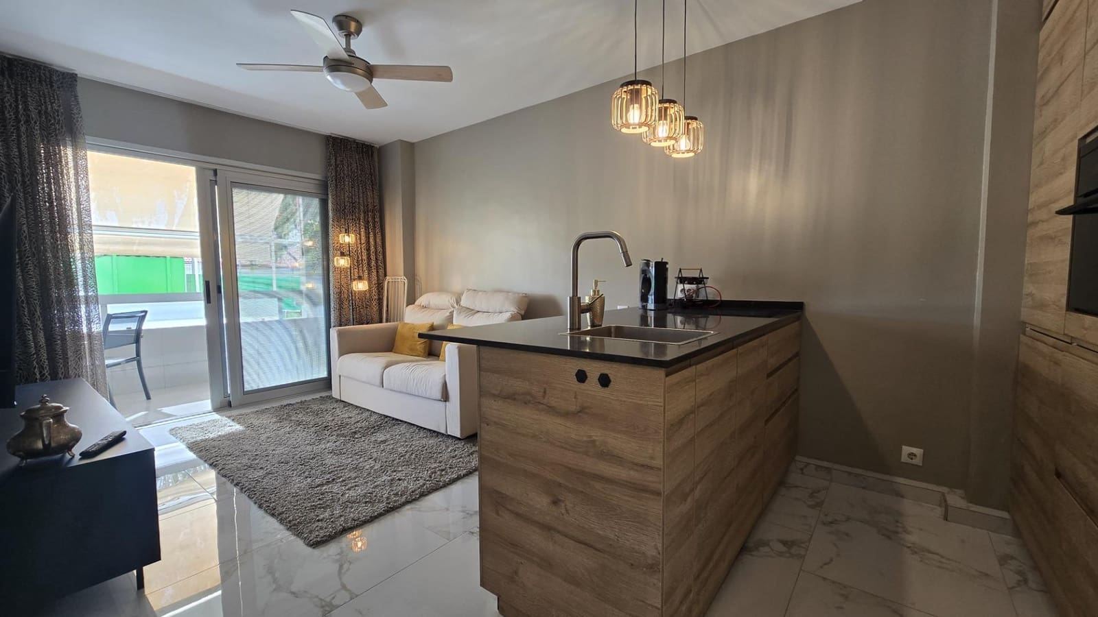 1 slaapkamer Appartement te huur in Playa del Ingles - € 1.500 (Ref: 9020868)