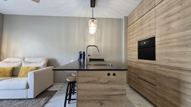 1 bedroom Apartment for rent in Playa del Inglés, San Bartolomé de Tirajana - € 1,500 (Ref: 9020868)