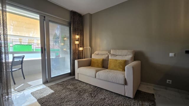 1 bedroom Apartment for rent in Playa del Inglés, San Bartolomé de Tirajana - € 1,500 (Ref: 9020868)