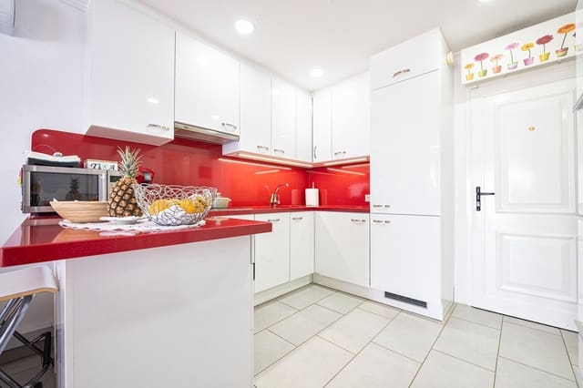 1 soverom Leilighet til salgs i Puerto Rico, Mogán med svømmebasseng garasje - € 230 000 (Ref: 9023139)