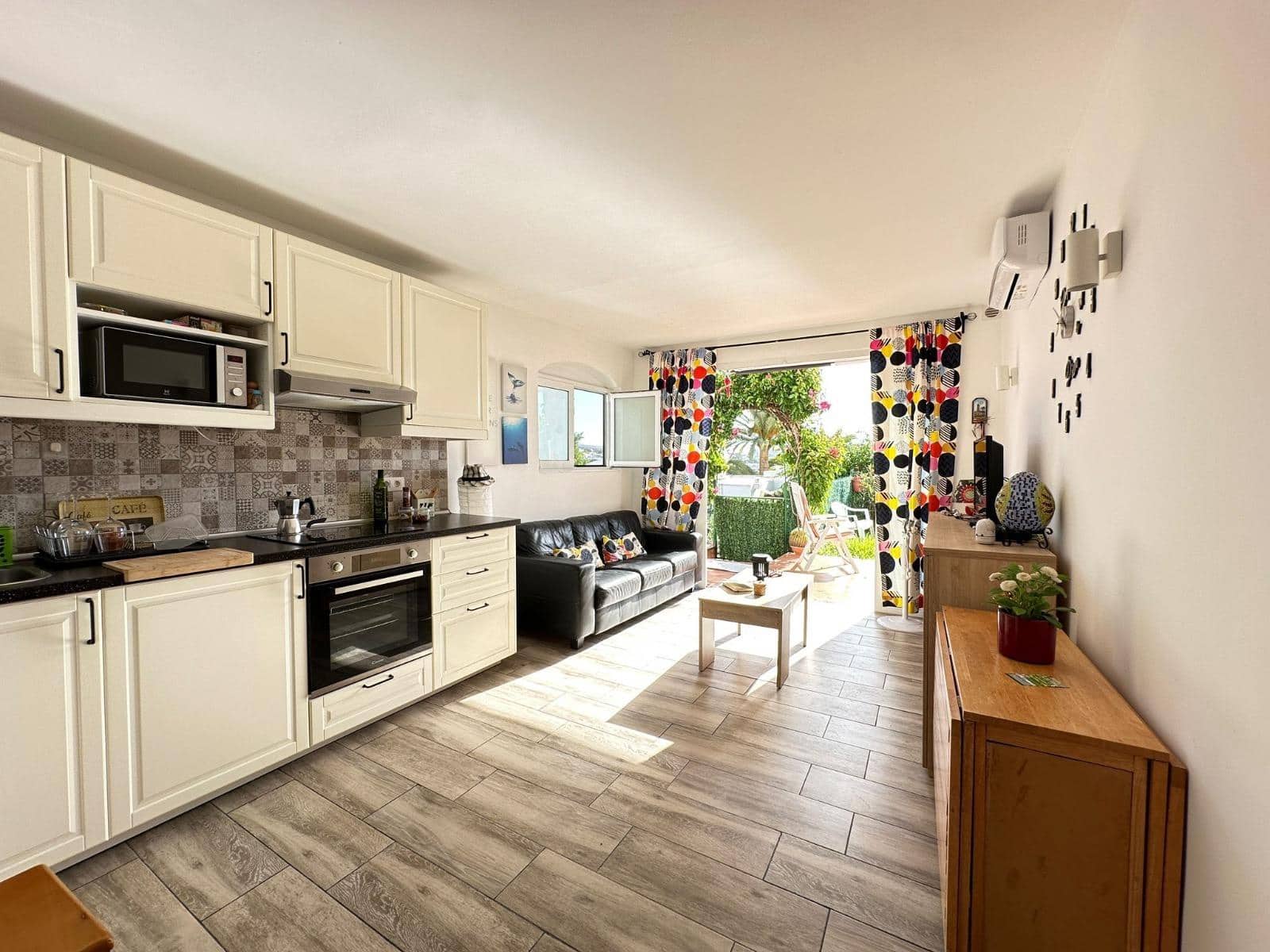 1 sypialnia Bungalow do wynajęcia w Sonneland z basenem - 990 € (Ref: 9068775)