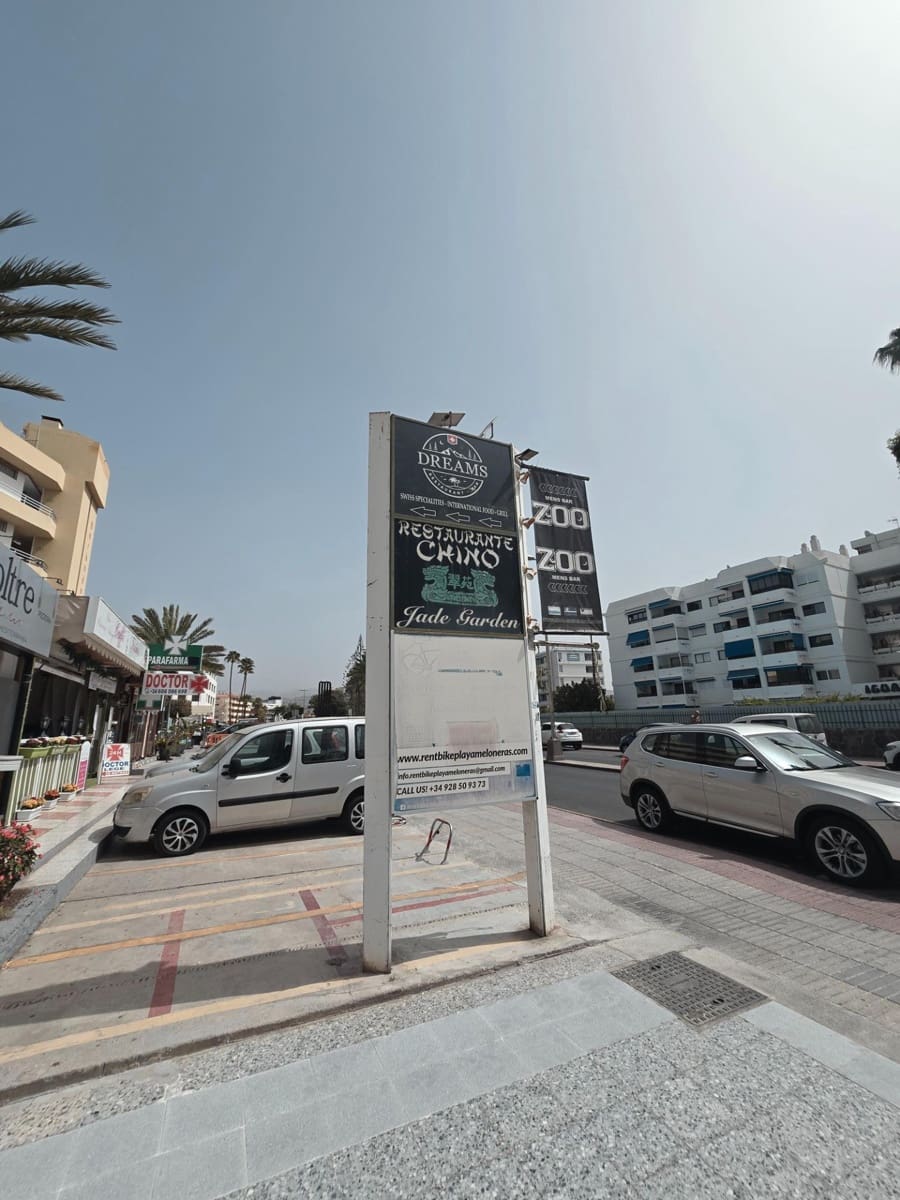 Commercial for sale in Playa del Ingles with garage - € 185,000 (Ref: 9128203)