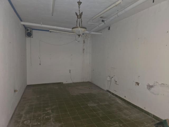 Erhverv til salg i Playa del Inglés, San Bartolomé de Tirajana med garage - € 185.000 (Ref: 9128203)